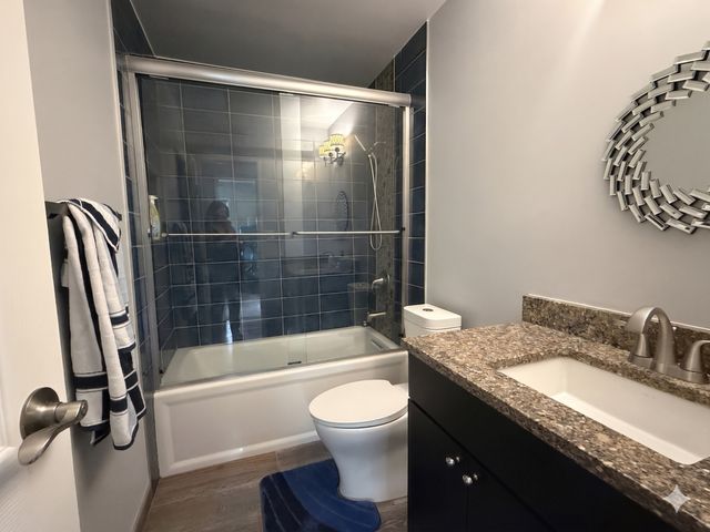 852 E Anderson Drive, Palatine, IL 60074