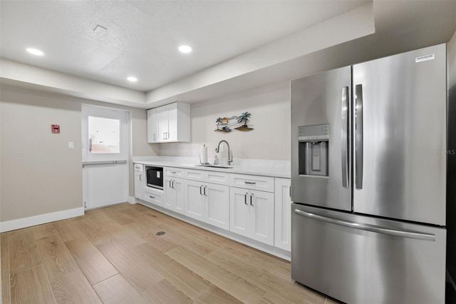 17940 GULF BOULEVARD 11E, Redington Shores, FL 33708