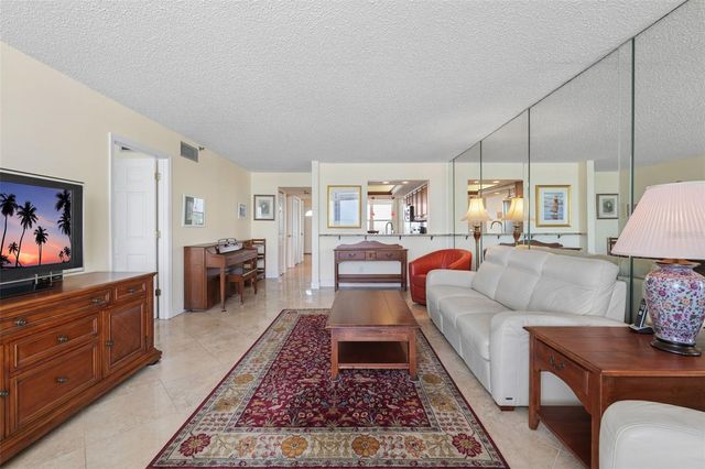 17940 GULF BOULEVARD 11E, Redington Shores, FL 33708