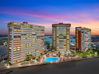 17940 GULF BOULEVARD 11E, Redington Shores, FL 33708