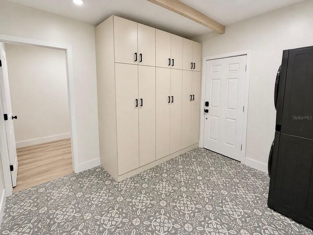 8 E CYPRESS STREET, Winter Garden, FL 34787