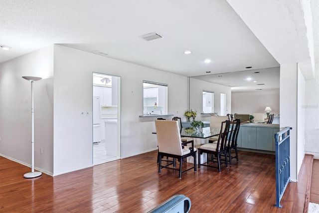 5451 GOLF POINTE DRIVE V-225, Sarasota, FL 34243