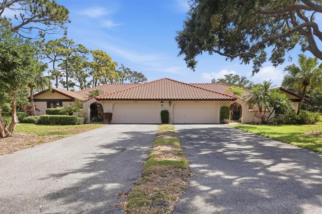 5451 GOLF POINTE DRIVE V-225, Sarasota, FL 34243