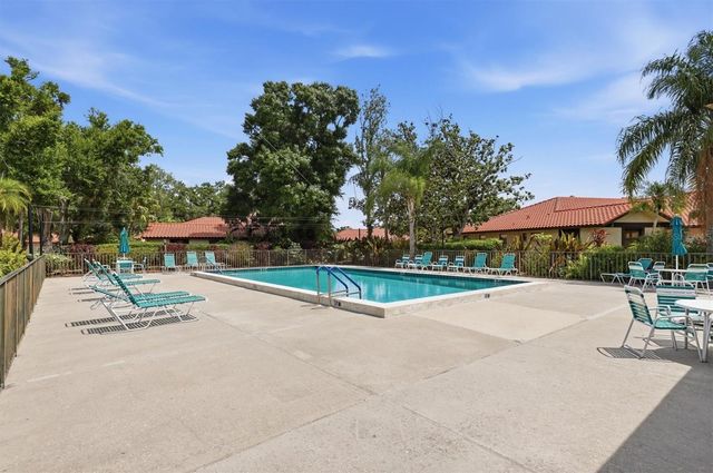 5451 GOLF POINTE DRIVE V-225, Sarasota, FL 34243