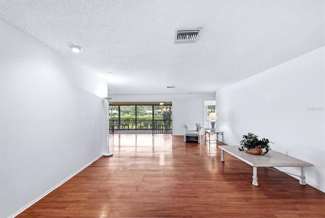 5451 GOLF POINTE DRIVE V-225, Sarasota, FL 34243