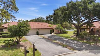 5451 GOLF POINTE DRIVE V-225, Sarasota, FL 34243
