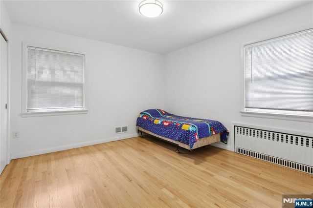 585 W Englewood Avenue, Teaneck, NJ 07666