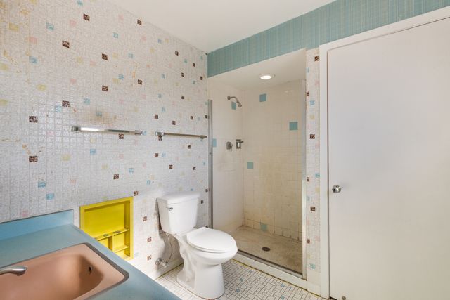 7745 Beckwith Road, Morton Grove, IL 60053