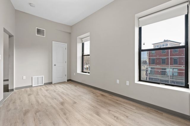 5-7 Pleasant Street 501, Worcester, MA 01609