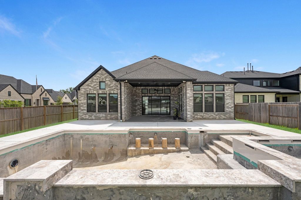 1402 Sunrise View Lane, Missouri City, TX 77459