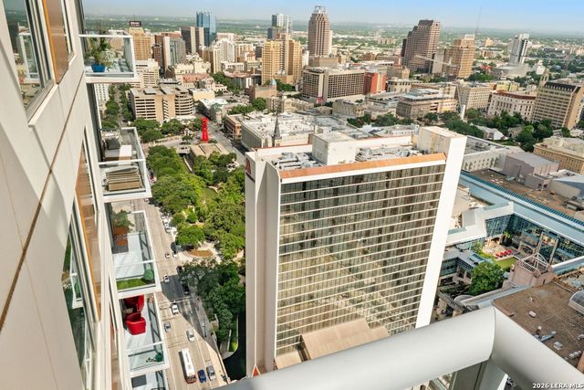610 E Market St Unit 3110, San Antonio, TX 78205