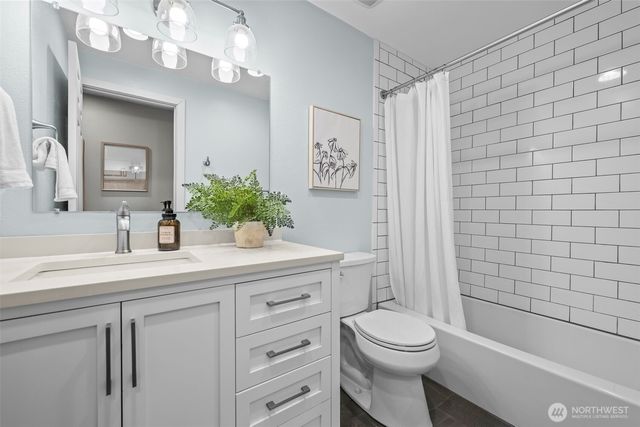 16519 116th Place SE, Renton, WA 98058