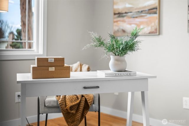 16519 116th Place SE, Renton, WA 98058