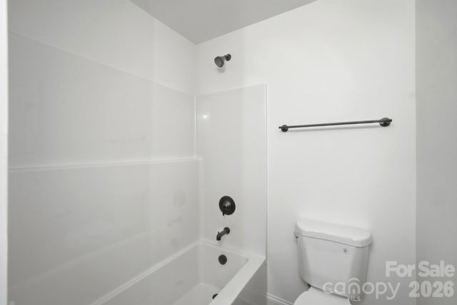 210 8th Avenue Drive SE, Hickory, NC 28602