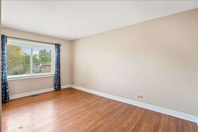 1151 W Bryn Mawr Avenue, Roselle, IL 60172