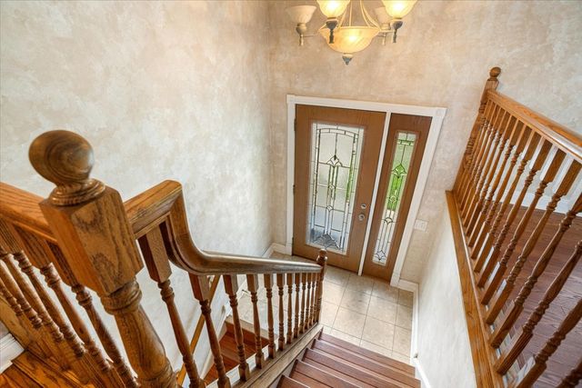 1151 W Bryn Mawr Avenue, Roselle, IL 60172