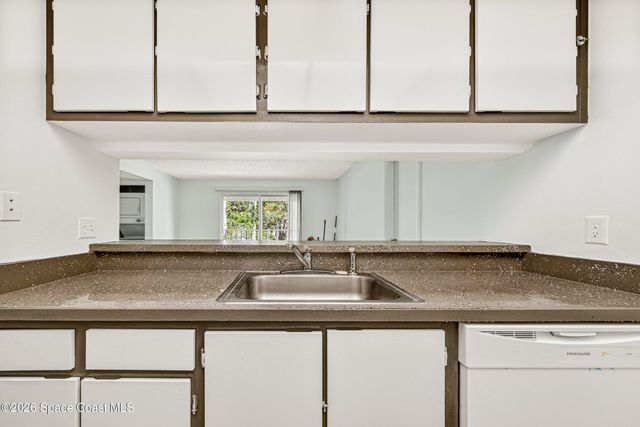 1656 Sunny Brook Lane NE L101,103,104,201,203,204, Palm Bay, FL 32905