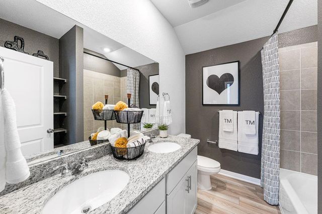 218 Betsy RD, Hutto, TX 78634
