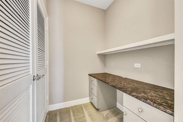 3333 Allen Parkway 1609, Houston, TX 77019