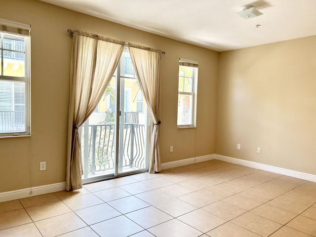 3803 NW 5th Terrace, Boca Raton, FL 33431