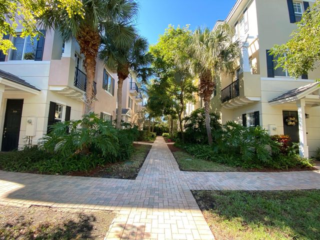 3803 NW 5th Terrace, Boca Raton, FL 33431