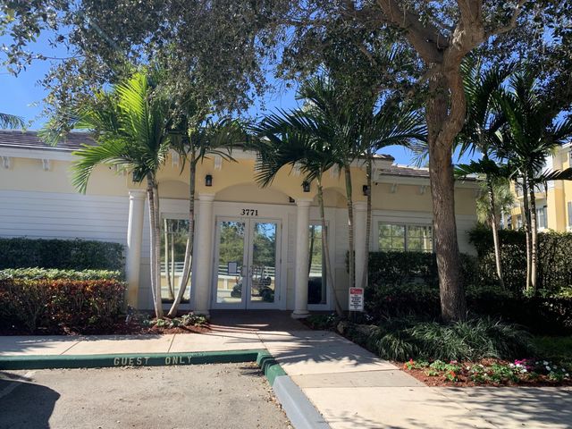 3803 NW 5th Terrace, Boca Raton, FL 33431