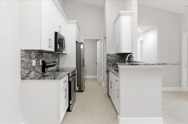 2504 GRASSY POINT DRIVE 204, Lake Mary, FL 32746