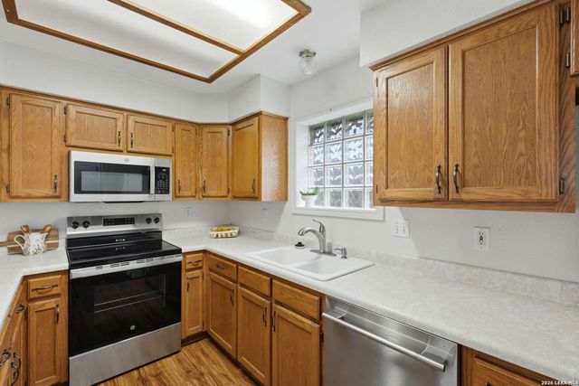 935 Parkdale, New Braunfels, TX 78130