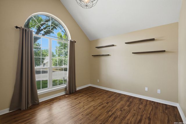 935 Parkdale, New Braunfels, TX 78130