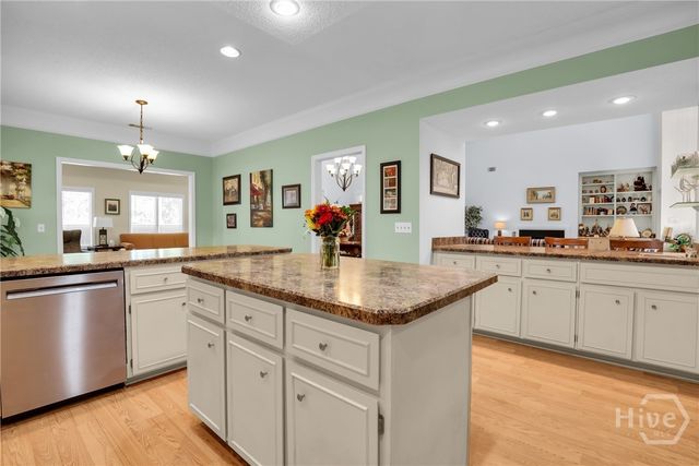 38 Monastery Road, Savannah, GA 31411