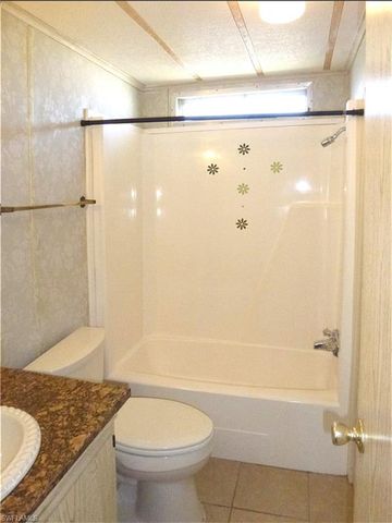 2820 Breezewood DR, North Fort Myers, FL 33917