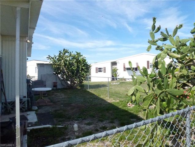 2820 Breezewood DR, North Fort Myers, FL 33917