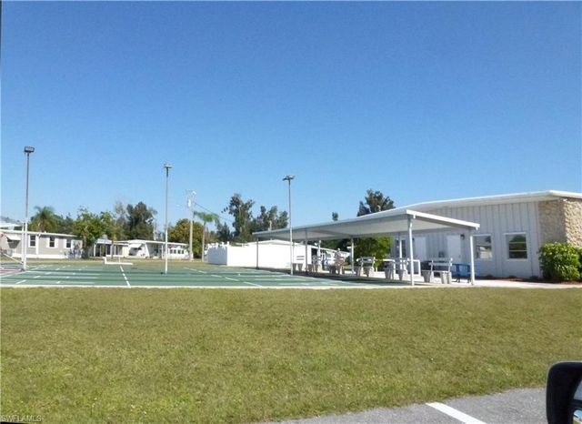 2820 Breezewood DR, North Fort Myers, FL 33917