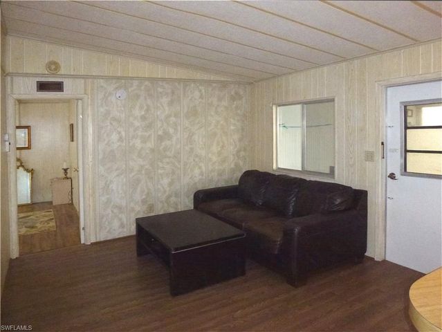 2820 Breezewood DR, North Fort Myers, FL 33917