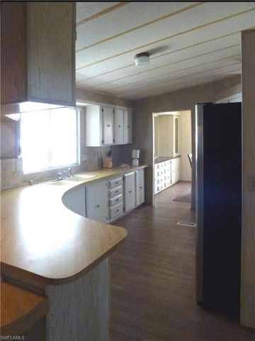 2820 Breezewood DR, North Fort Myers, FL 33917