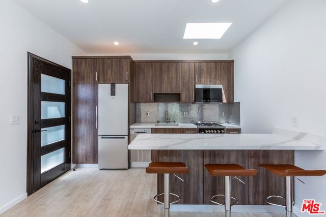 8012 Zeus Dr, Los Angeles, CA 90046