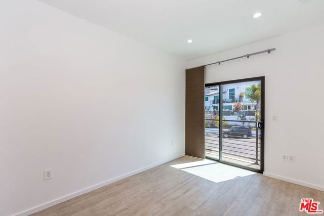 8012 Zeus Dr, Los Angeles, CA 90046