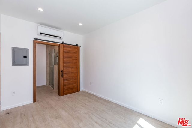 8012 Zeus Dr, Los Angeles, CA 90046