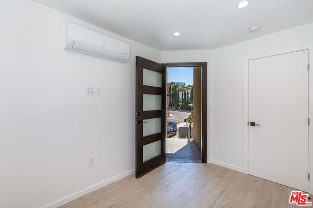 8012 Zeus Dr, Los Angeles, CA 90046