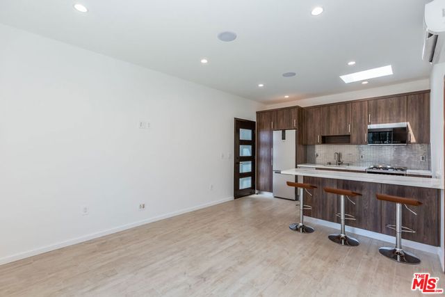 8012 Zeus Dr, Los Angeles, CA 90046