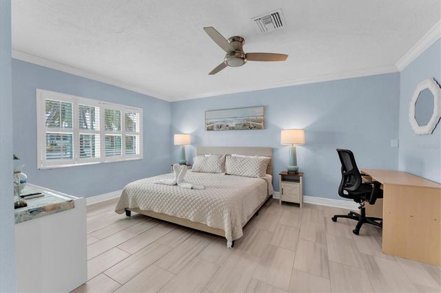 5923 2ND STREET E, St Pete Beach, FL 33706