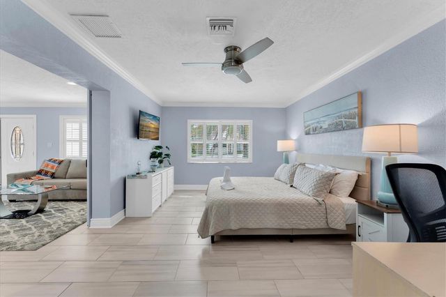5923 2ND STREET E, St Pete Beach, FL 33706