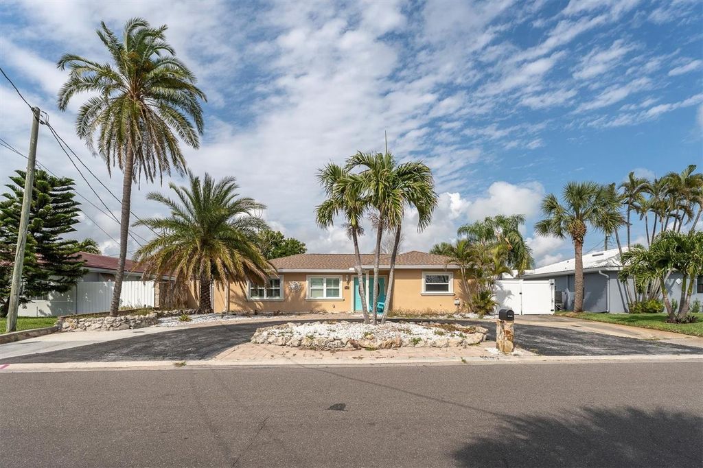 5923 2ND STREET E, St Pete Beach, FL 33706