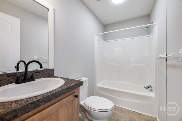 3290 Eldora Road, Ellabell, GA 31308