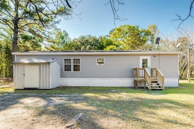 3290 Eldora Road, Ellabell, GA 31308