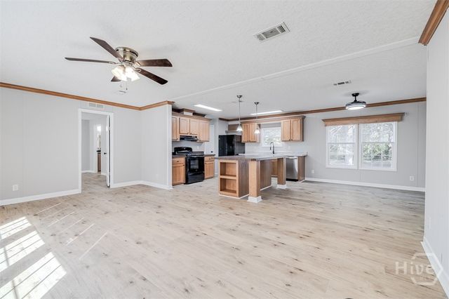 3290 Eldora Road, Ellabell, GA 31308