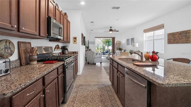 8750 SW 76TH STREET ROAD, Ocala, FL 34481