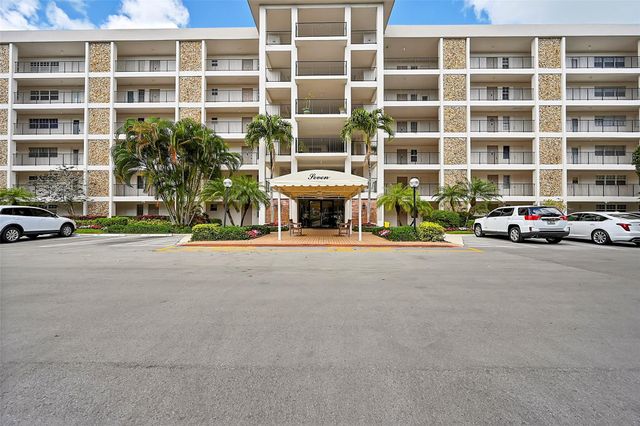 2801 N Palm Aire Dr 201, Pompano Beach, FL 33069