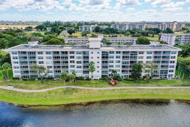 2801 N Palm Aire Dr 201, Pompano Beach, FL 33069