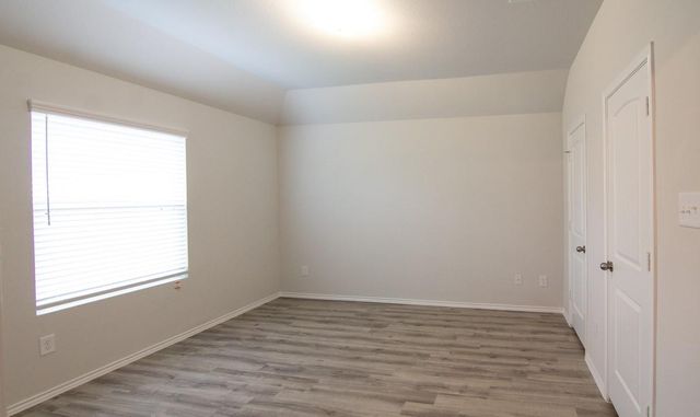 910 Dancing Sun Court, Baytown, TX 77521